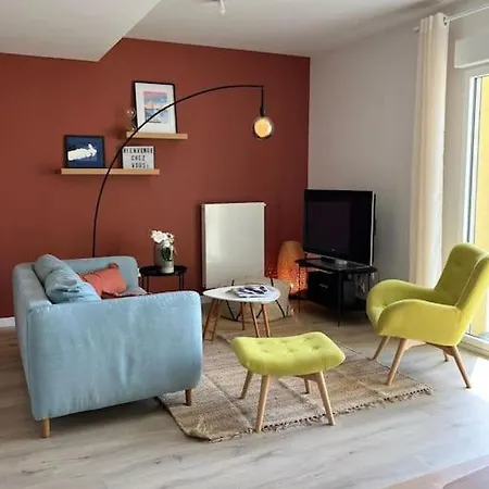 Grand Duplex Lumineux/terrasse+parking-la Rochelle