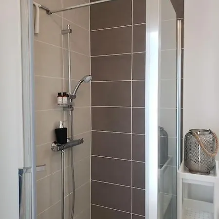 Apartment Grand Duplex Lumineux/terrasse+parking-la Rochelle La Rochelle (Charente-Maritime)